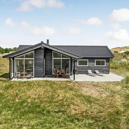 Fano 19 بيت للعطل