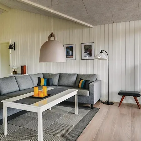 3 Bedroom Pet Friendly Home In Fano Holiday home